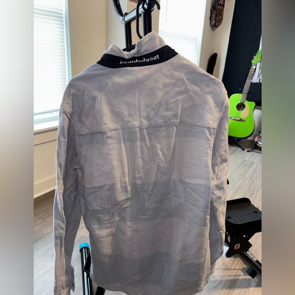 Bearded Goat Gray Button-Down Shirt Size Small - Picture 3 of 3